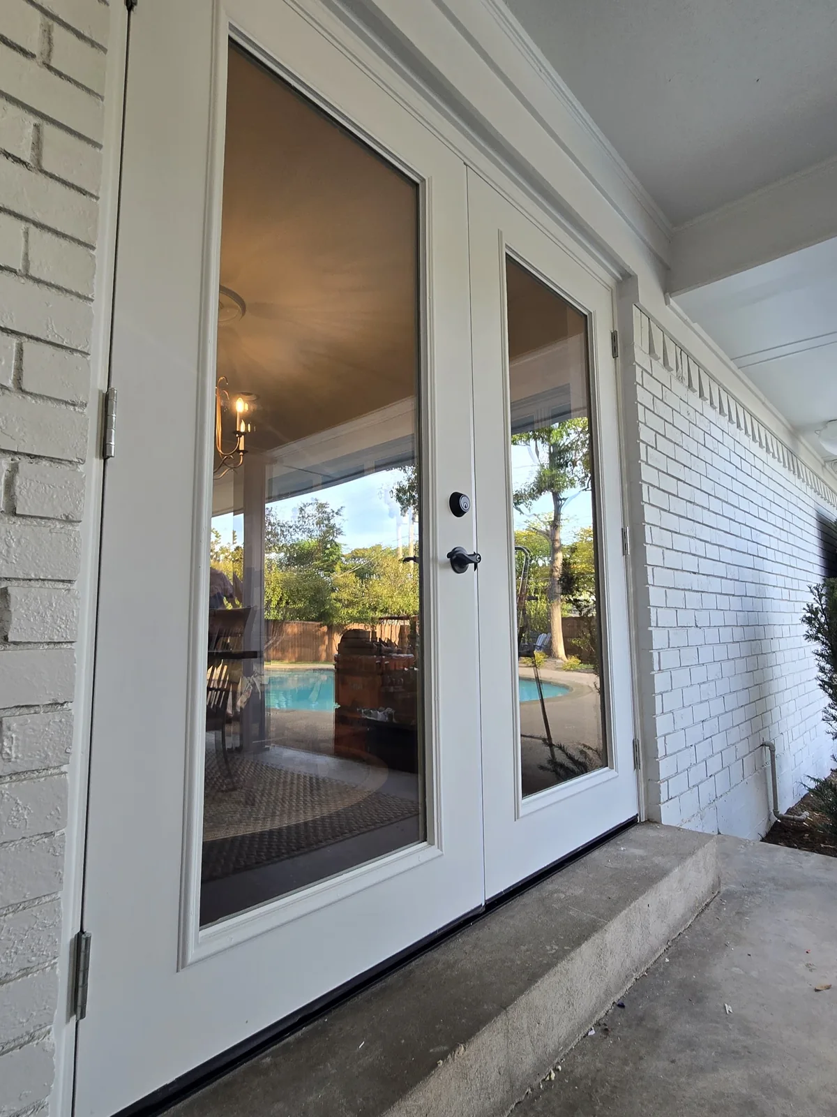 White glass double-door install